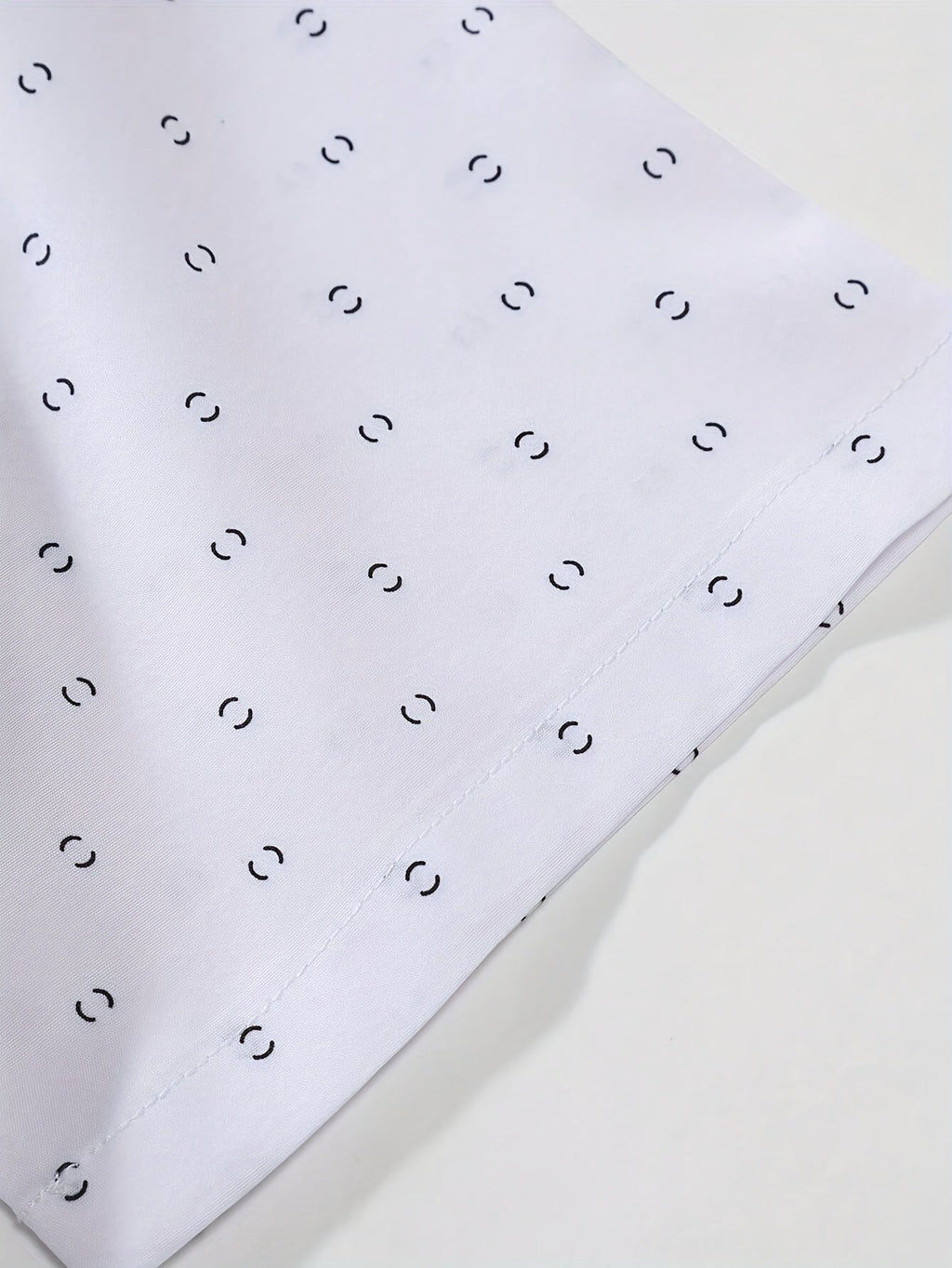 T-shirt uomo a maniche corte con collo a rever e stampa alla moda, adatta a ufficio e casual, marca Valstrend.
