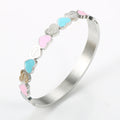 Braccialetto a cuore a tre colori in acciaio titanio con placcatura in oro 18K, stile college, per donna, marca Valstrend.