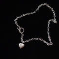 Collana vintage con cuore d'amore in gioielli moda donna Valstrend, pendente elegante e romantico.