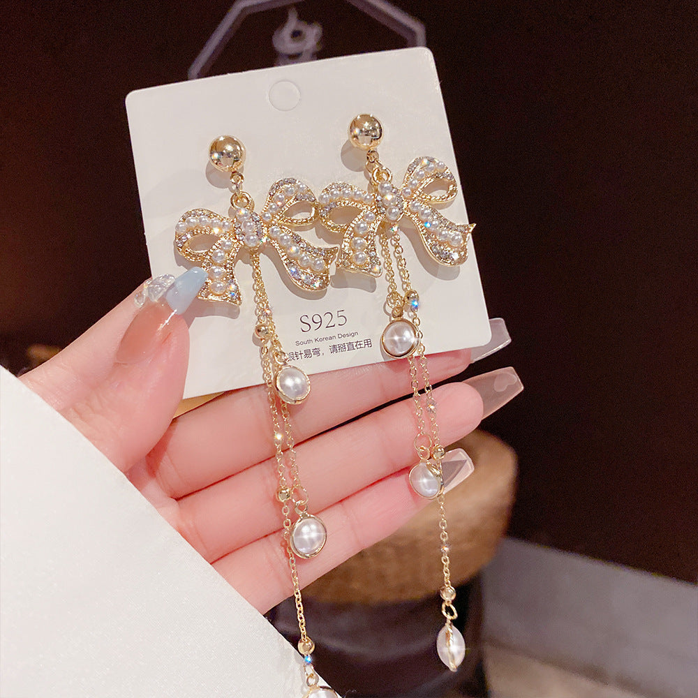 Orecchini in argento sterling con perle di lusso, stile elegante e raffinato, design leggero e sofisticato di Valstrend shop