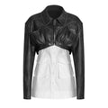 Cappotto da donna stile retrò biker Valstrend, giacca di moda con design vintage e dettagli in pelle nera, vista frontale.