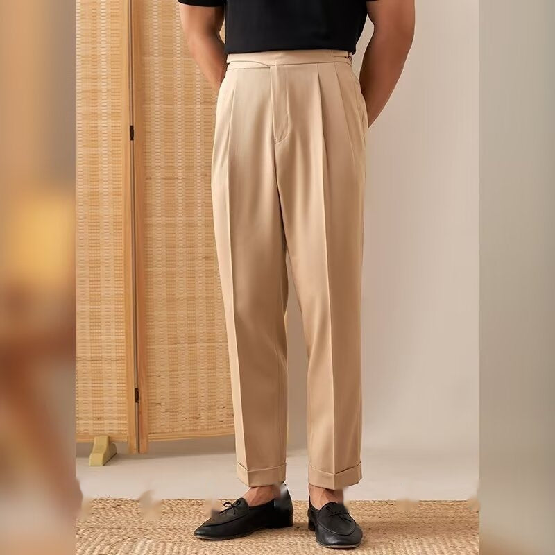 Pantaloni da uomo Valstrend in tessuto elegante con vita alta e gamba dritta, adatti per abbigliamento formale e professionale.