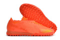 Scarpe da calcio Valstrend low top in tessuto traspirante, impermeabile e imbottito, ideali per calcio e sport all'aperto.