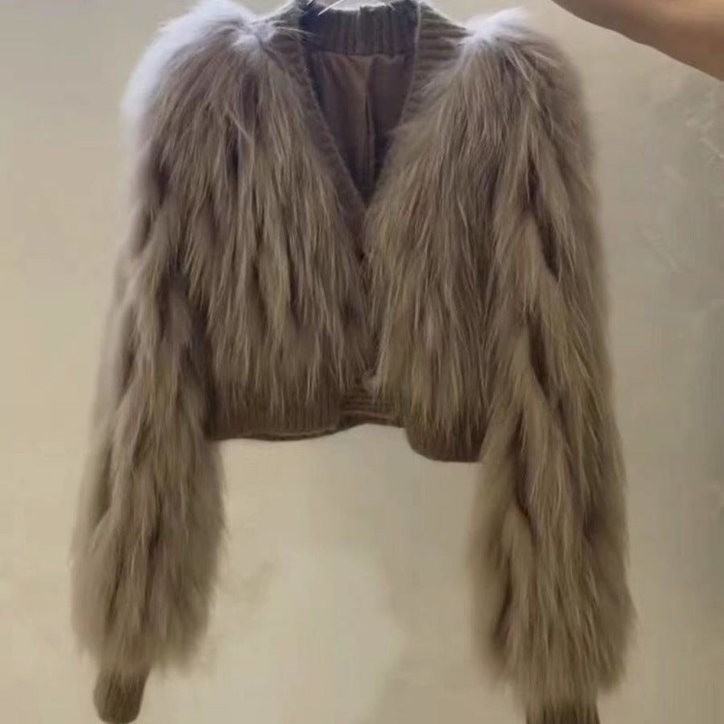Cappotto da donna Valstrend con cuciture eleganti, scollo a V e design raffinato, visibile in primo piano nell'immagine.