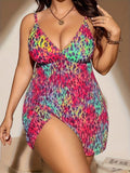Bikini a due pezzi con gonna lunga a spacco, taglie forti, stile europeo e americano, marca Valstrend Shop, dettaglio dell'abbigliamento.