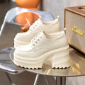 Scarpe Mary Jane fashion da donna di Valstrend, con zeppa piattaforma casual per primavera e autunno.