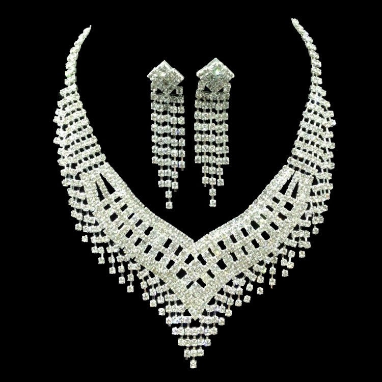 Collana lunga in cristalli e catena a artiglio, accessori europei e americani, due pezzi, stile elegante e raffinato.