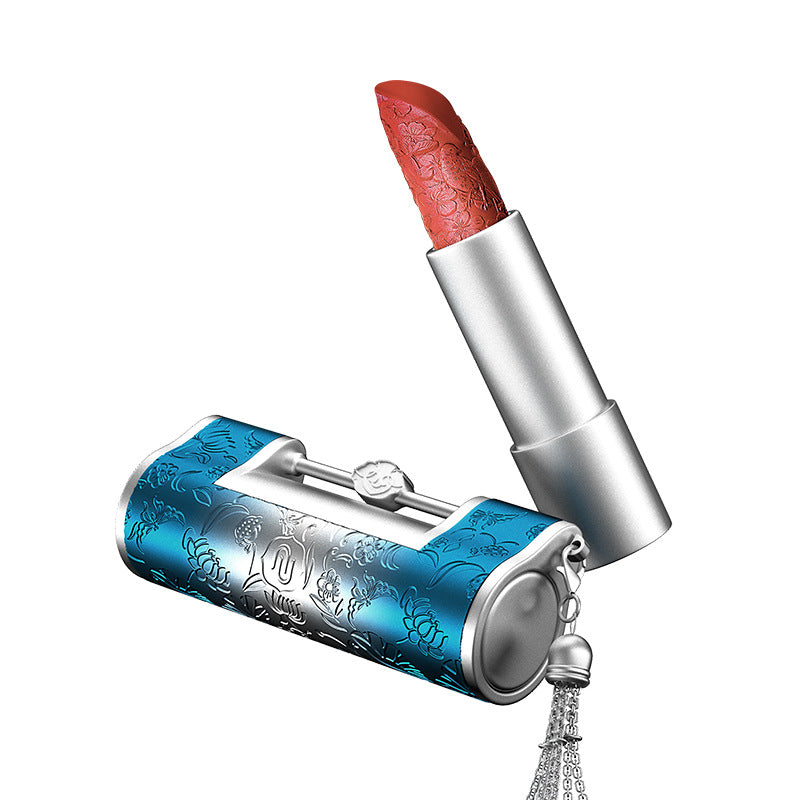 Rossetto opaco Valstrend shop Matte Velvet, facile da rimuovere, con finitura vellutata e colore intenso, in confezione elegante.