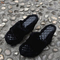Sandali con tacco a zeppa Valstrend per donna, scarpe eleganti con suola in rilievo e design alla moda.
