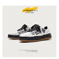 Sneakers platform retro in stile bone riflettente per uomo, marca Valstrend, con dettagli lucidi e suola spessa, stile vintage.
