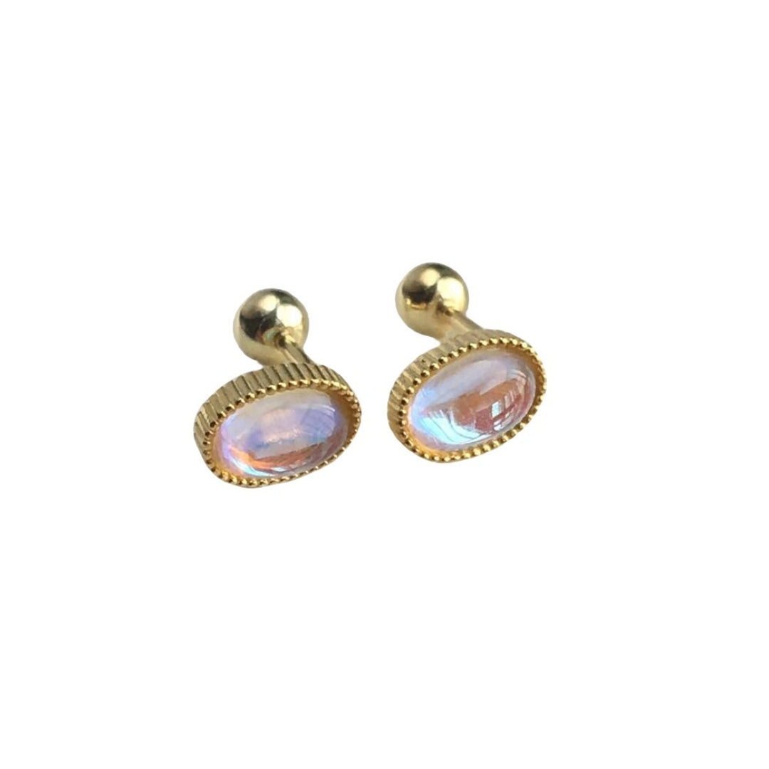 Orecchini femminili casual a forma di uovo con pietra di luna versatile e elegante, marchio Valstrend shop.
