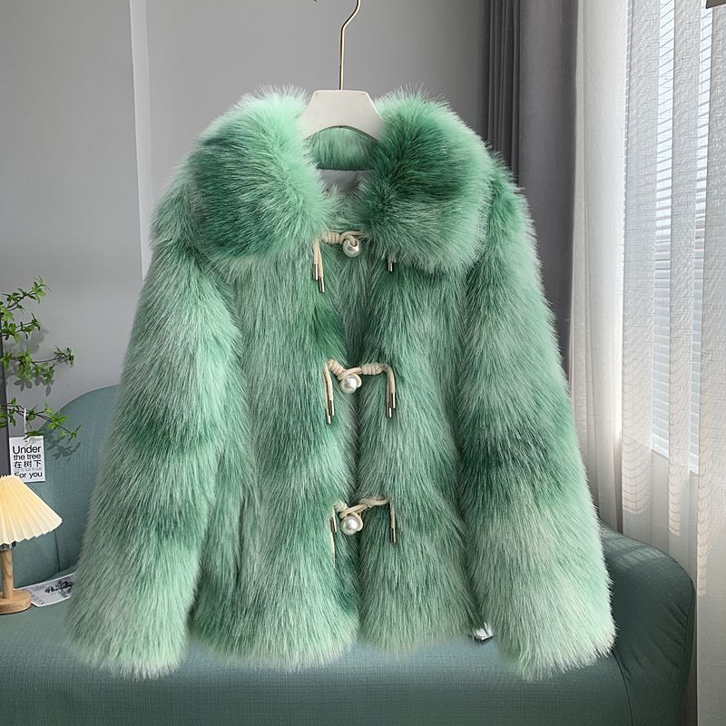 Giacca femminile stile classico Valstrend, moda elegante con taglio raffinato e tessuto di alta qualità, vista frontale.