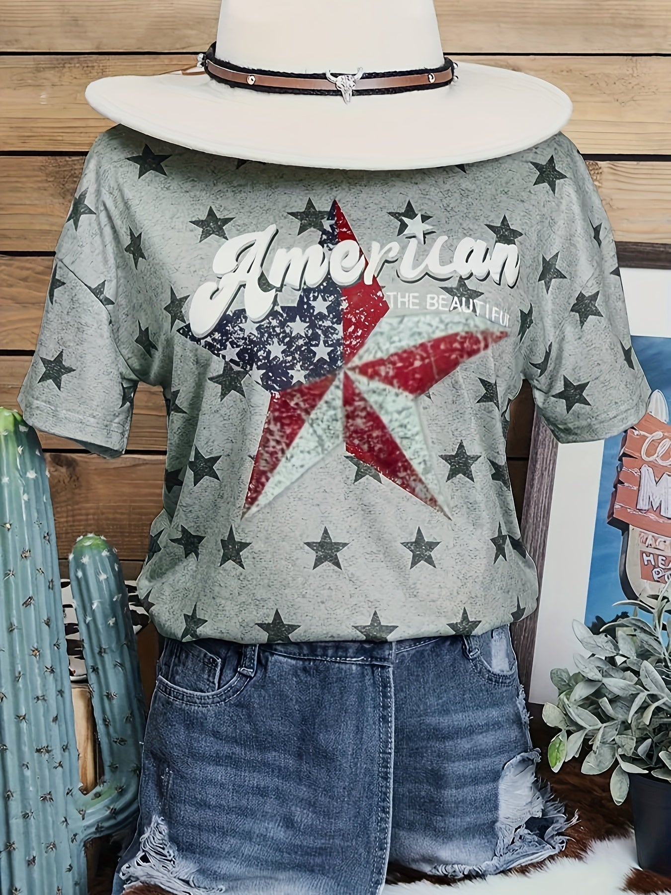 Maglietta casual Valstrend con stampa stelle e lettere, maniche corte e scollo rotondo, ideale per primavera ed estate donna