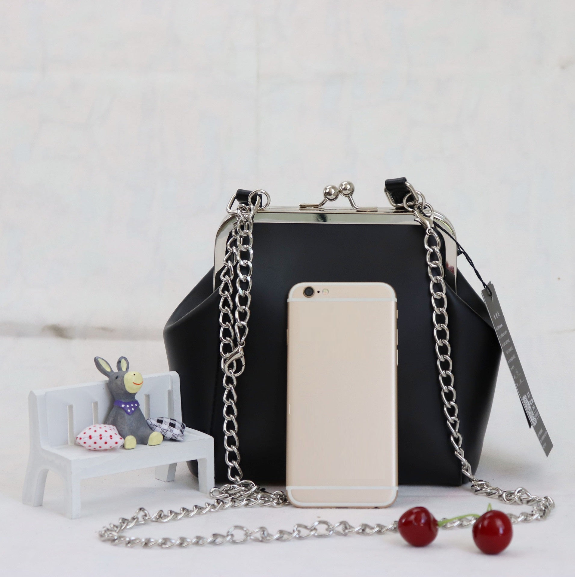 Retro Clip Trendy Portable Messenger Bag