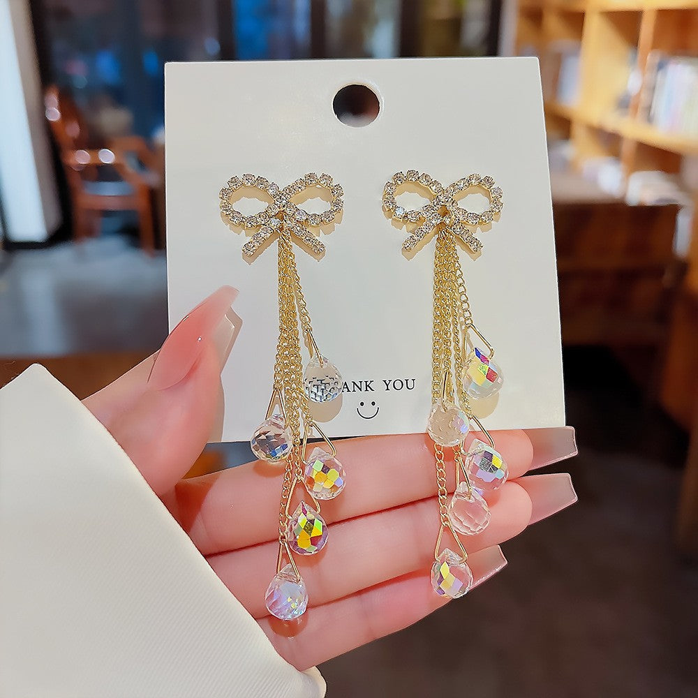 Orecchini eleganti in argento sterling con perle di lusso, design sottile e raffinato per uno stile sofisticato e distintivo