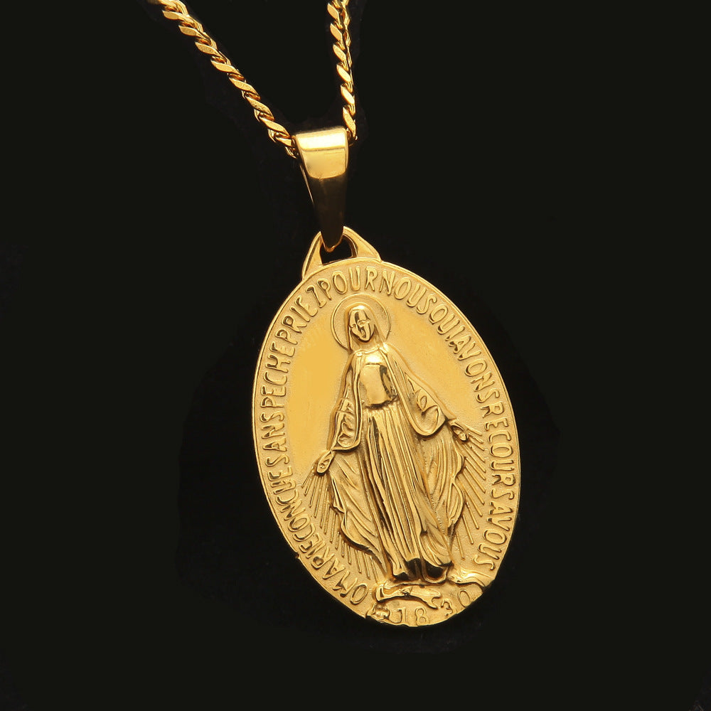 Pendente Cross Virgin Magic di Valstrend, dettaglio con simbolo religioso e design elegante, in metallo lucido.
