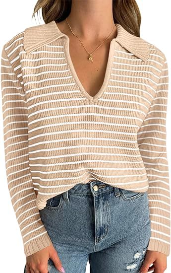 Maglione femminile Valstrend con scollo a V, lavorato a maglia, in tessuto morbido e confortevole, vista frontale.