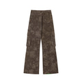 Jeans da lavoro Valstrend con motivo camouflage, borchie e tasche multiple, stile moda street americana.