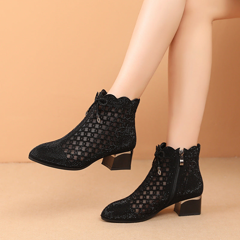 Stivaletti donna estivi Valstrend con tomaia in mesh, design cutout morbido e suola sottile, eleganti e traspiranti.