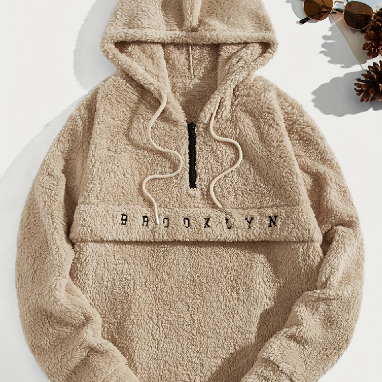 Felpa con cappuccio classica da uomo Valstrend, morbida, a maniche lunghe, con zip sul fronte e dettagli ricamati, stile casual.