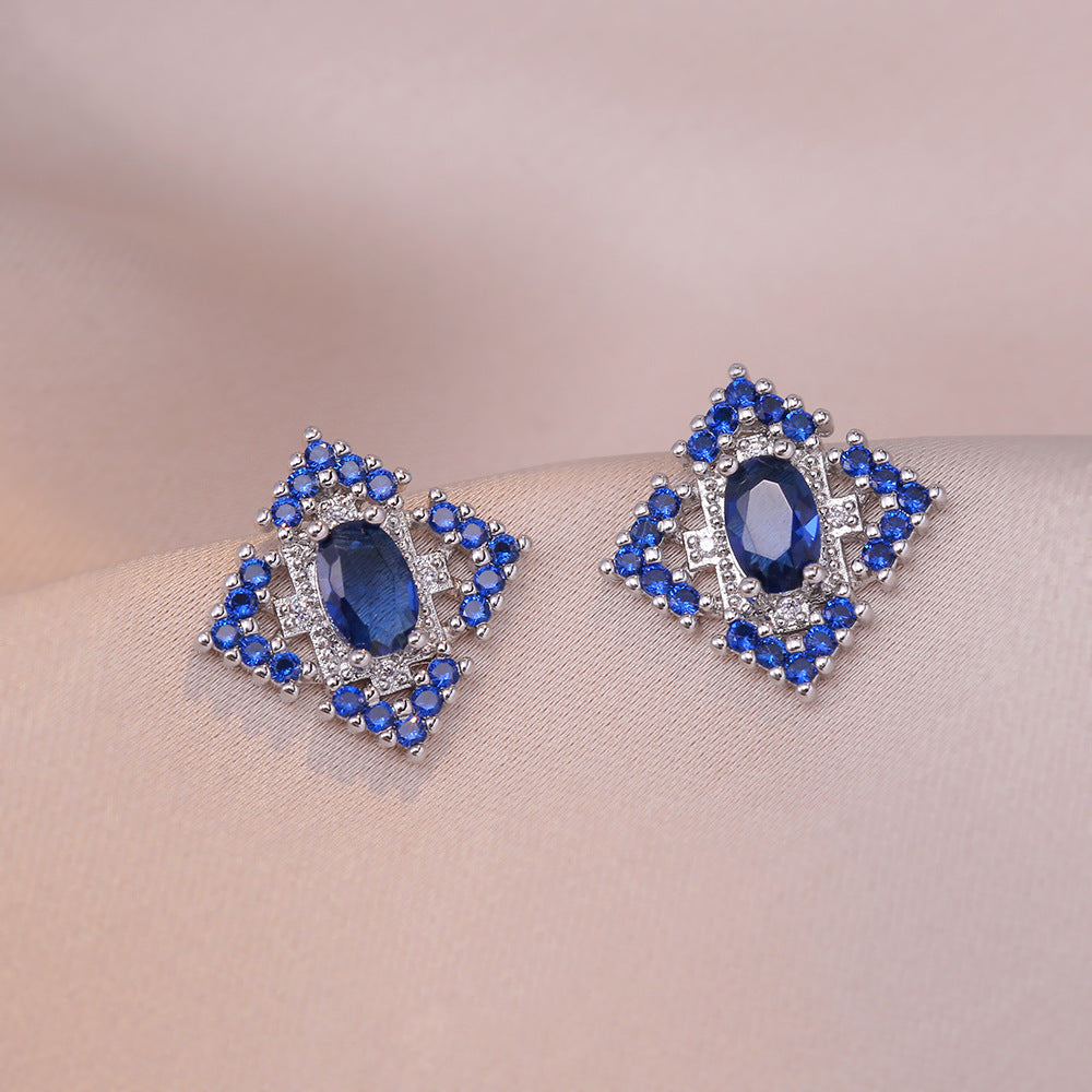 Sapphire Zircon Flower Special Interest Light Luxury Design Pendant Elegant Outfit