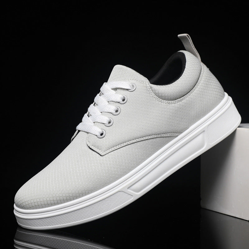 Scarpe da uomo Valstrend in pelle bianca, tutte le stagioni, morbide, eleganti e versatili per ogni occasione.