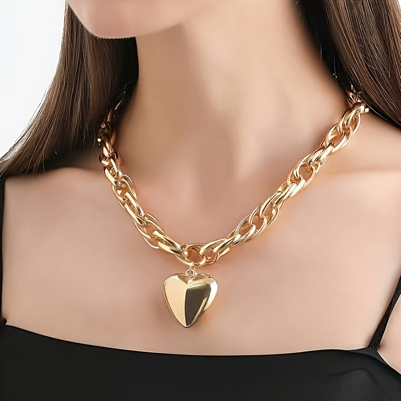 Collana con pendente a cuore placcato oro 18K di Valstrend, con catena vuota in acciaio inossidabile, ideale per ogni occasione.
