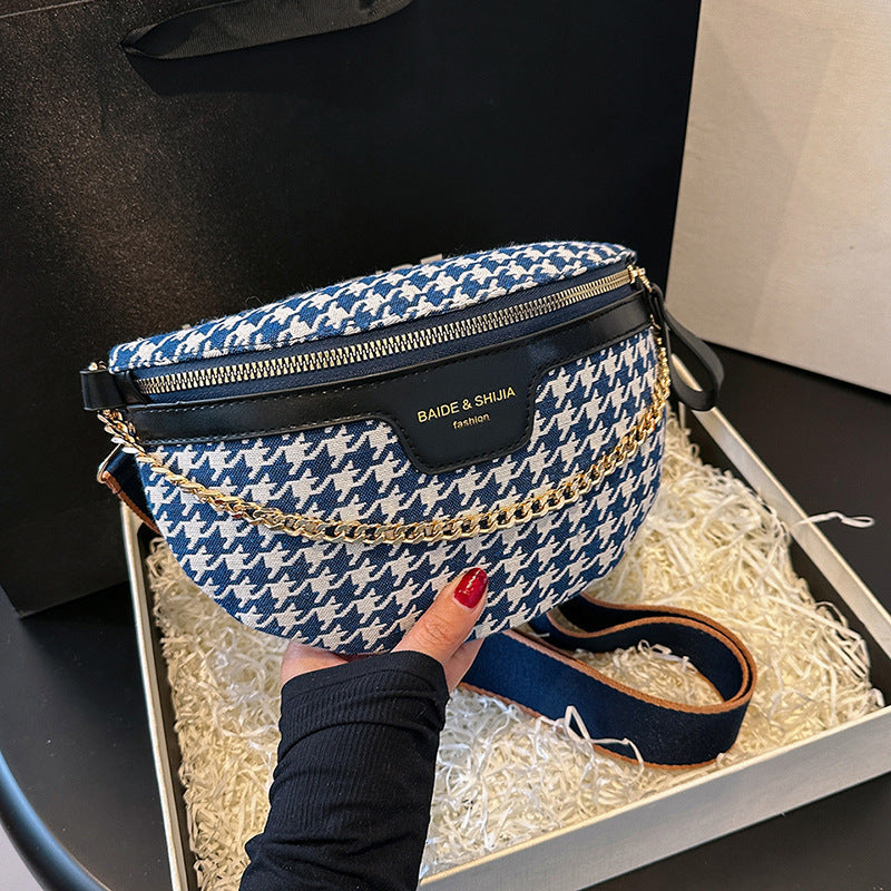 Borsa a spalla donna in fantasia pied-de-poule Valstrend, elegante borsa a tracolla con tasca frontale e manico comodo.
