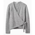 Maglione asimmetrico in lana laziale Valstrend, stile casual e caldo con design moderno e tessuto morbido.