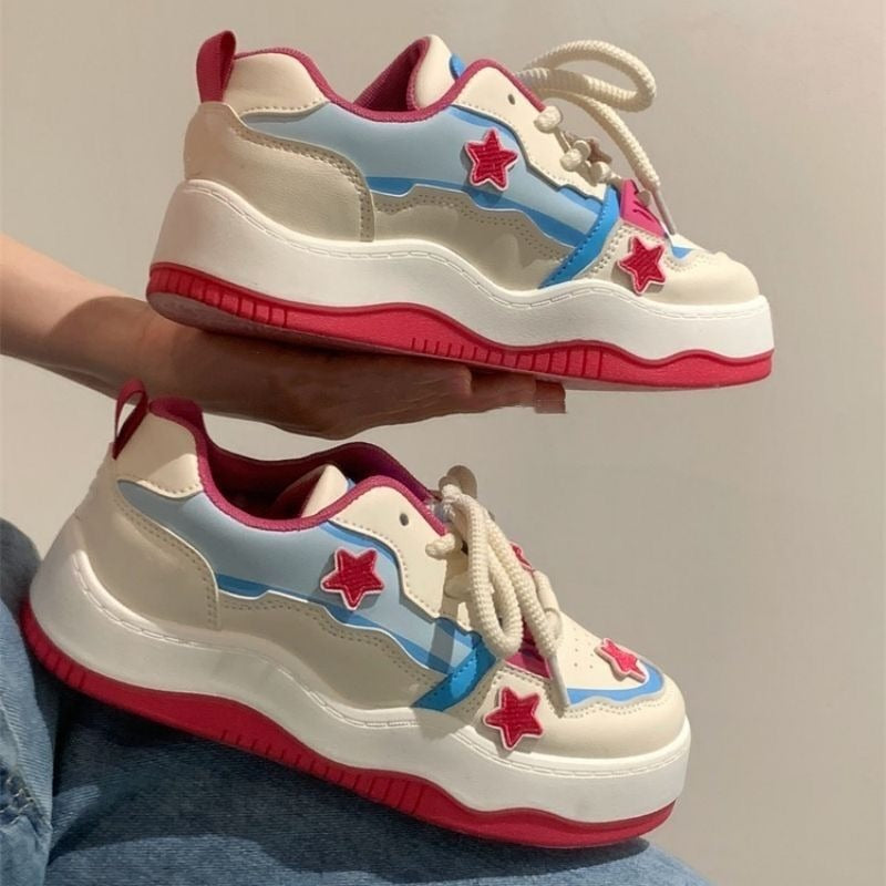 Scarpe casual da donna Valstrend in velluto blu con dettagli a stella stile americano, comode e di tendenza.