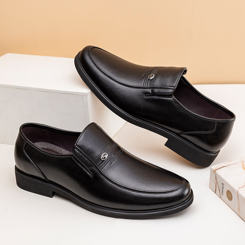 Scarpe business casual da uomo Valstrend in vera pelle stile England, con design elegante e dettagli classici.