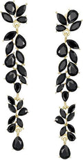 Orecchini pendenti da donna con lunghi pendenti a nappe in argento con zirconi lucidi, eleganti e raffinati.