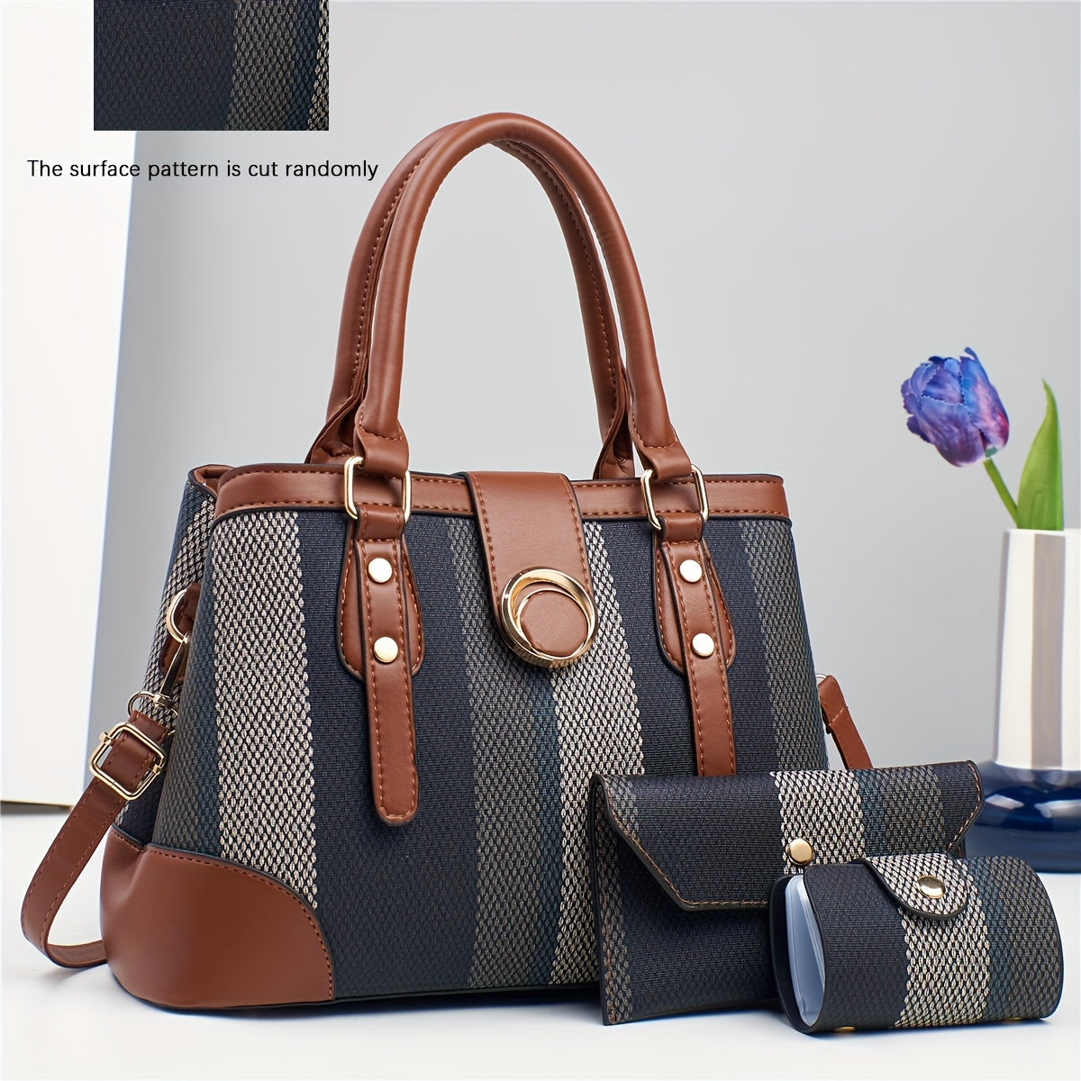 Set di 3 borse da donna Valstrend in ecopelle con strisce classiche, tracolla staccabile e chiusura a zip, disponibile in vari colori.