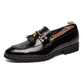 Scarpe da uomo in pelle con punta British stile coreano, Valstrend, eleganti e moderne, visibili in primo piano.