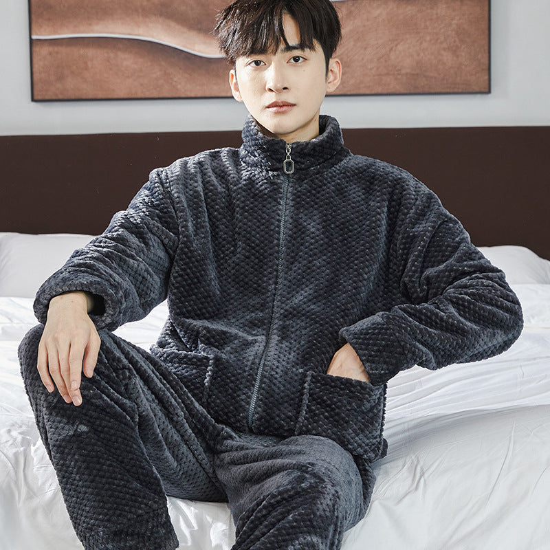 Pigiama da uomo Valstrend in flanella jacquard, caldo e comodo, con fodera in pile per il massimo comfort e relax.