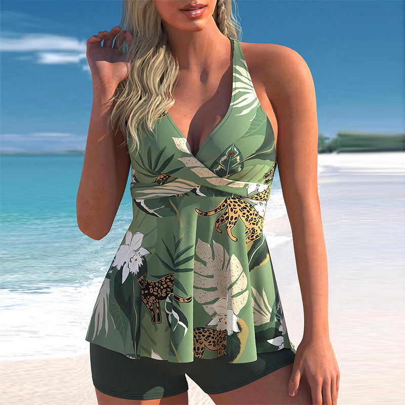 Costume da bagno donna Valstrend con stampa, diviso e boxer, modello elegante con fantasia colorata e tessuto leggero.