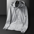 Indumento da uomo Valstrend in tessuto Ice Silk, protezione solare, traspirante e ideale per attività all'aperto, visualizzato in dettaglio