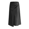 Vestito donna Valstrend con gonna a pieghe satina a vita alta e spacco, elegante e raffinato.
