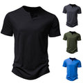 T-shirt da uomo Valstrend Venice con colletto a punta, maniche corte e taglie forti, vista frontale in tessuto morbido.