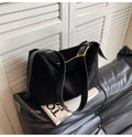 Borsa donna Valstrend con ampia capacità e tracolla larga, stile casual, in tessuto resistente e spazioso per uso quotidiano