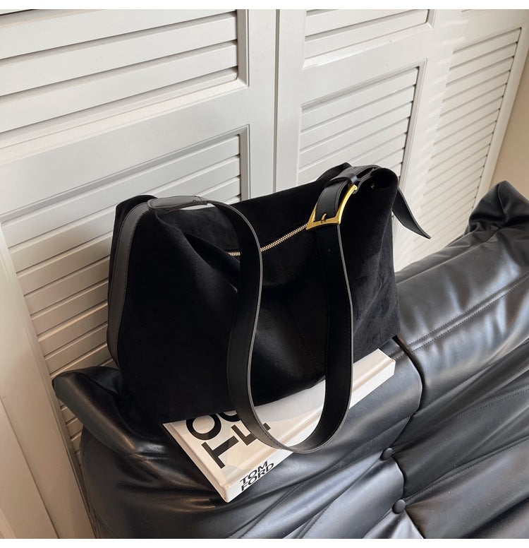 Borsa donna Valstrend con ampia capacità e tracolla larga, stile casual, in tessuto resistente e spazioso per uso quotidiano