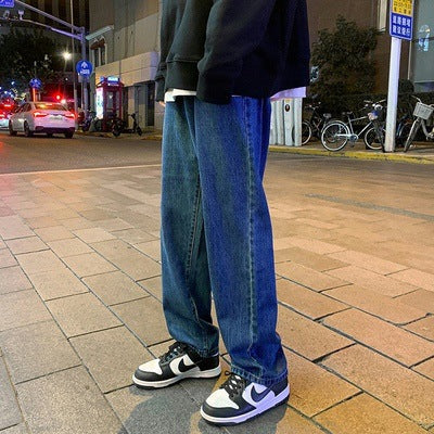 Jeans uomo Valstrend, pantaloni larghi e morbidi in denim, modello casual con taglio sciolto e lavaggio classico.