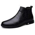 Stivaletti in pelle Valstrend, stile leisure, con suola robusta e design casual, visibili in questa immagine.