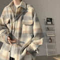 Giacca casual spessa con colletto polo Valstrend, vestibilità rilassata e stile elegante, in tessuto morbido e caldo.