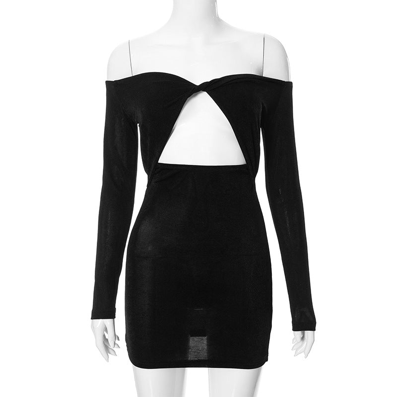 Gonna snella a vita alta di moda Valstrend, gonna a tubino con spalle scoperte e stile elegante.