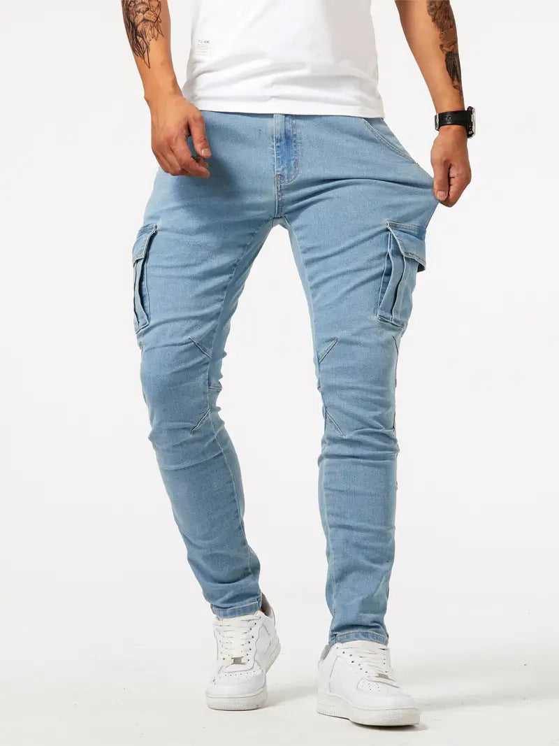 Pantaloni da lavoro casual uomo Valstrend con più tasche protettive, tessuto resistente e stile pratico per uso quotidiano.