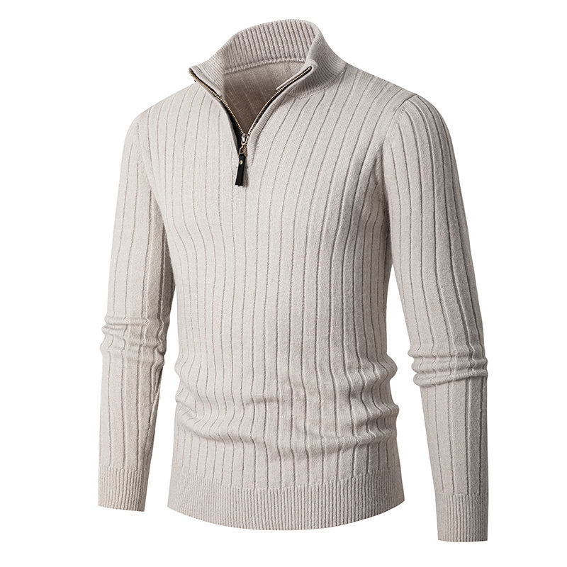 Maglione Valstrend a collo alto con zip, stile verticale e asimmetrico, in tessuto elegante, perfetto per look moderni e casual.