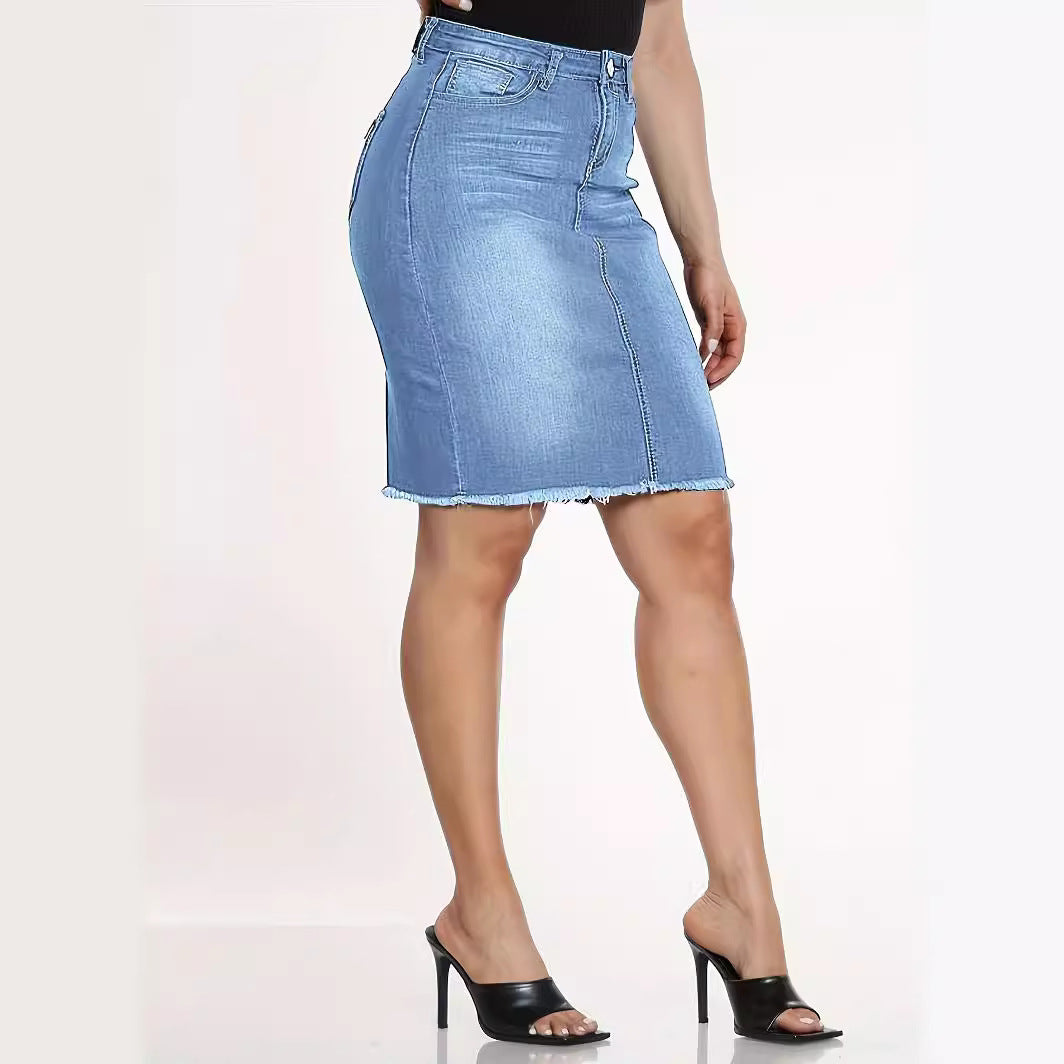 Gonna in denim slim fit da donna Valstrend, gonna a tubino con cintura alta e stile moderno, vista frontale.