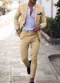 Completo uomo taglia forte Valstrend, giacca e pantaloni eleganti in tessuto blu, stile formale e moderno.