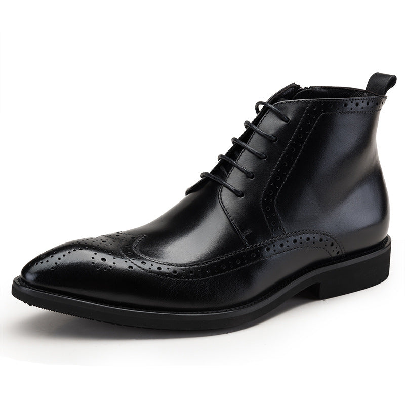 Stivali in pelle intagliata stile britannico Valstrend, scarpe da uomo con dettagli artigianali e design elegante.